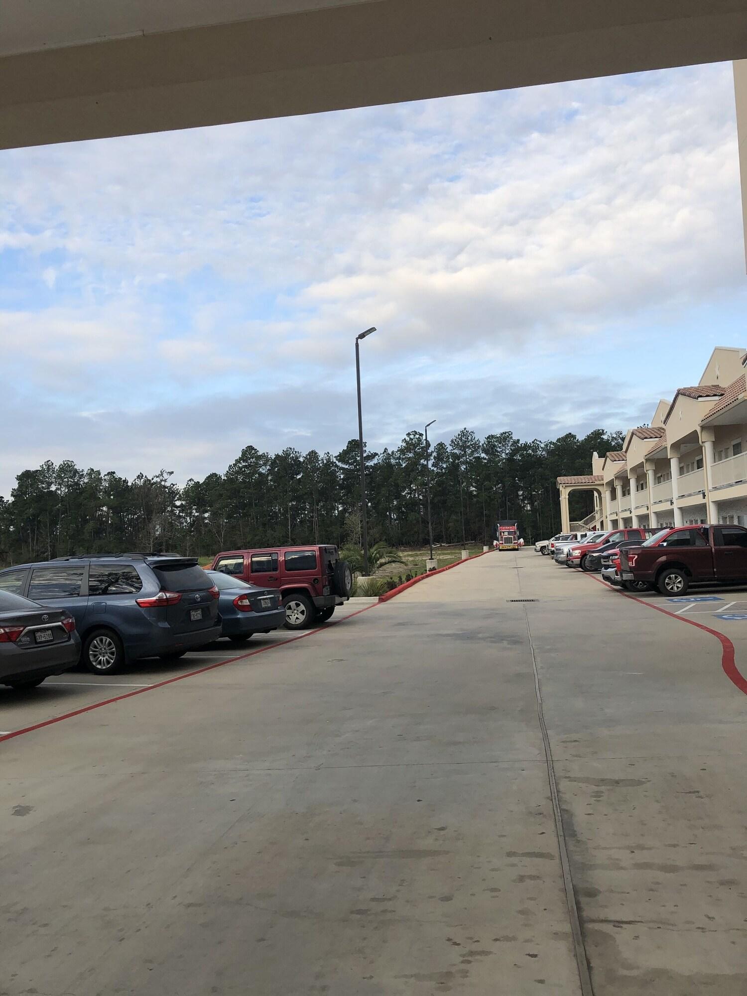 Baymont By Wyndham Kingwood Hotel Houston Exterior photo