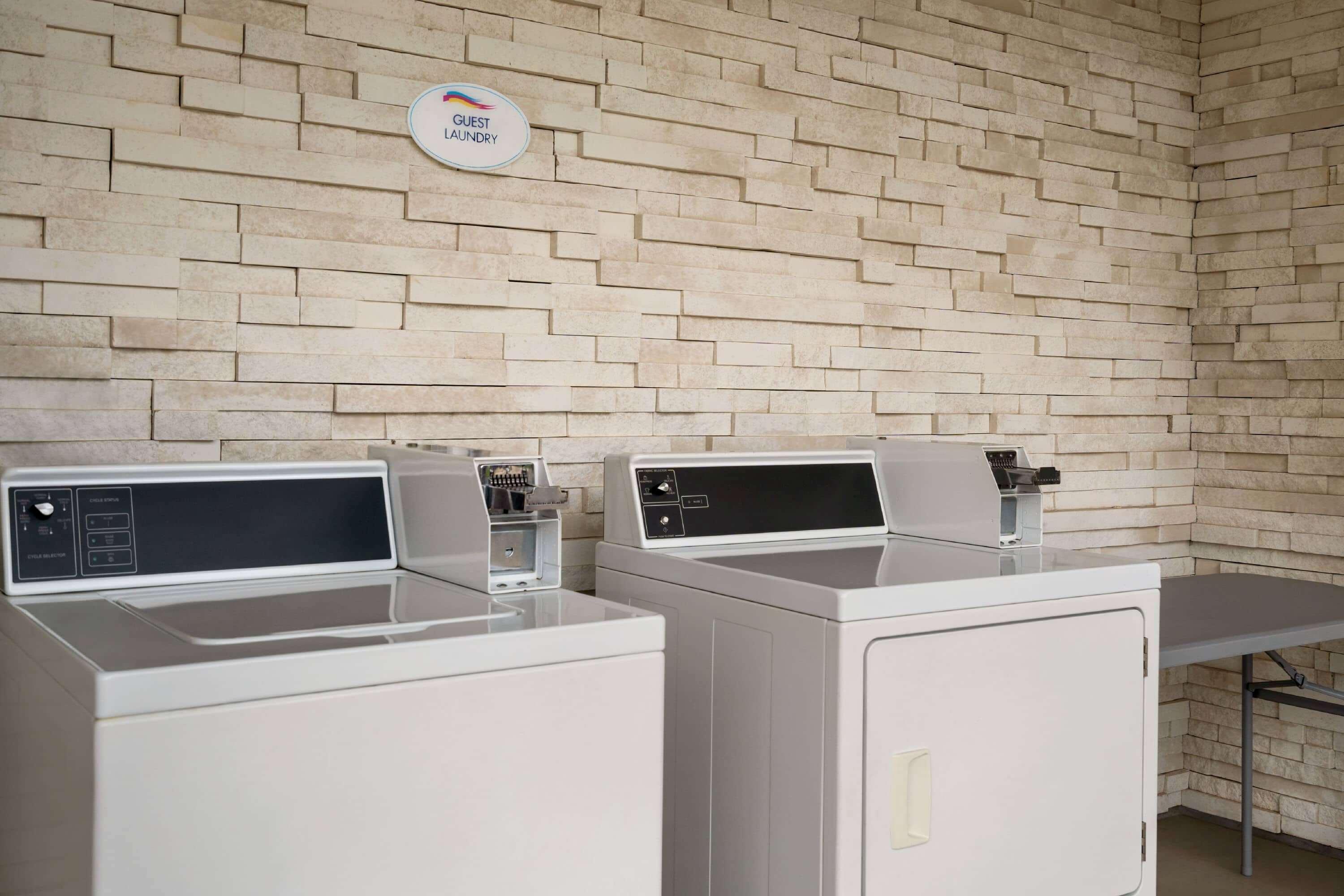 Baymont By Wyndham Kingwood Hotel Houston Exterior photo
