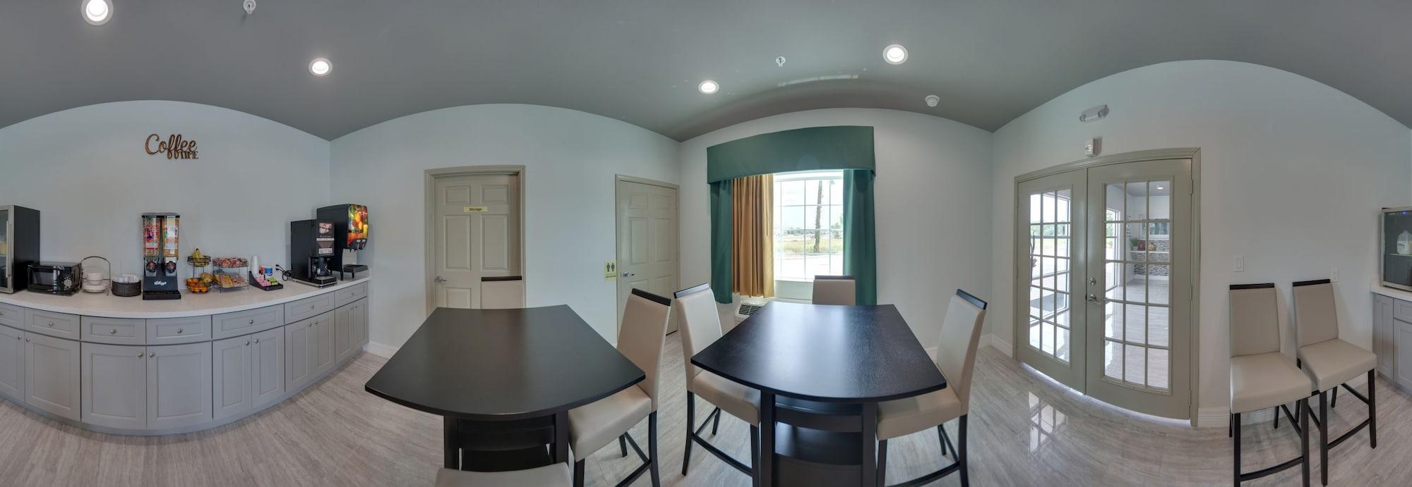 Baymont By Wyndham Kingwood Hotel Houston Exterior photo